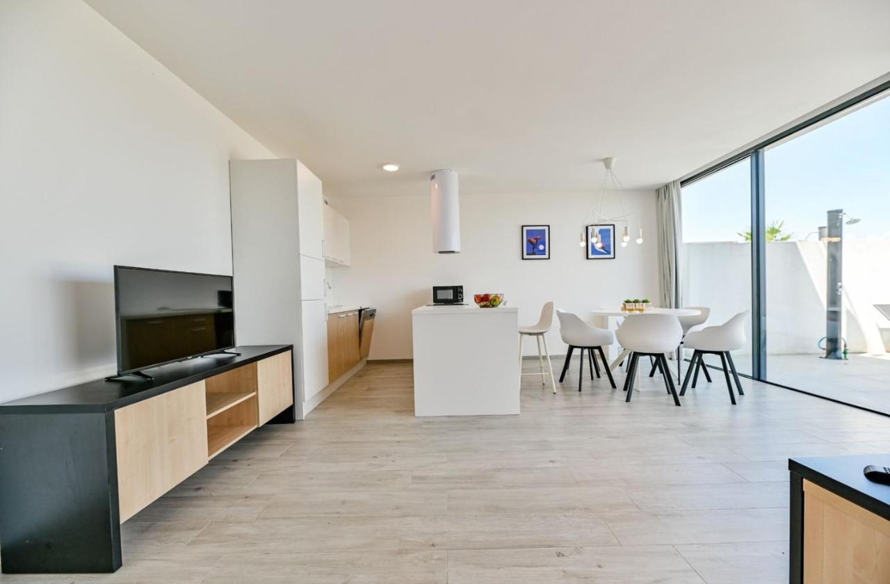 Apartment Flori With Sea View Malinska Exteriér fotografie